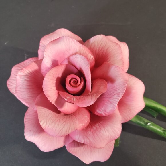 Beautiful Vintage Fabar Capodimonte Porcelain Pink Rose Figurine 6" FLAW - Picture 3 of 11